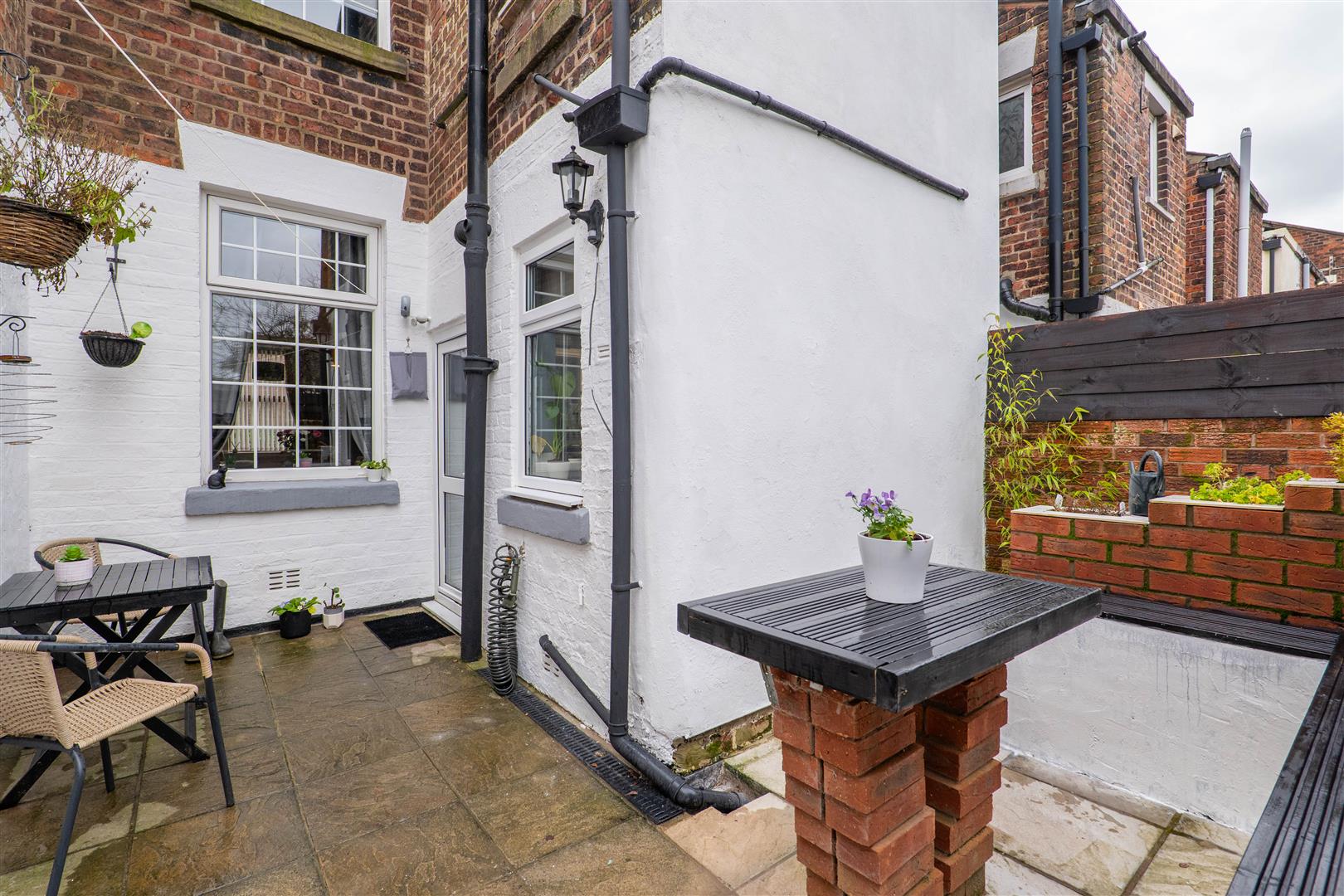 2 bed property in Gregson Lane, Preston